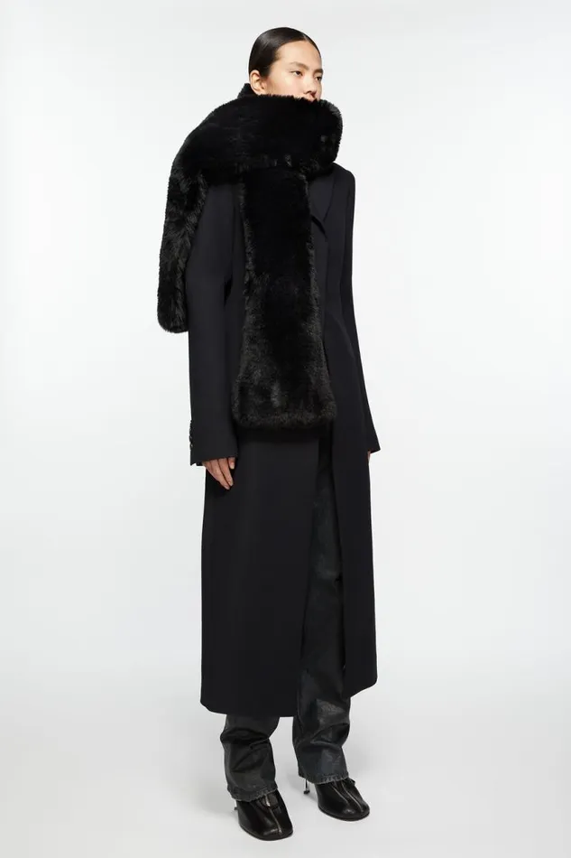 Acne Studios Furry Scarf Black Women Scarves Acne Studios Furry Scarf Black Women Scarves
