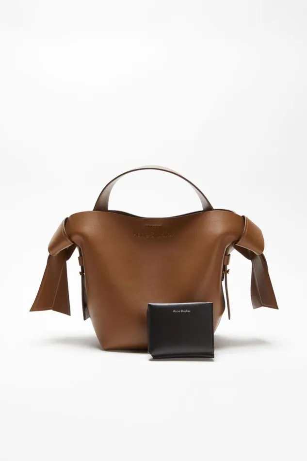 Acne Studios Leather Trifold Wallet Black Men Small Leather Goods Acne Studios Leather Trifold Wallet Black Men Small Leather Goods