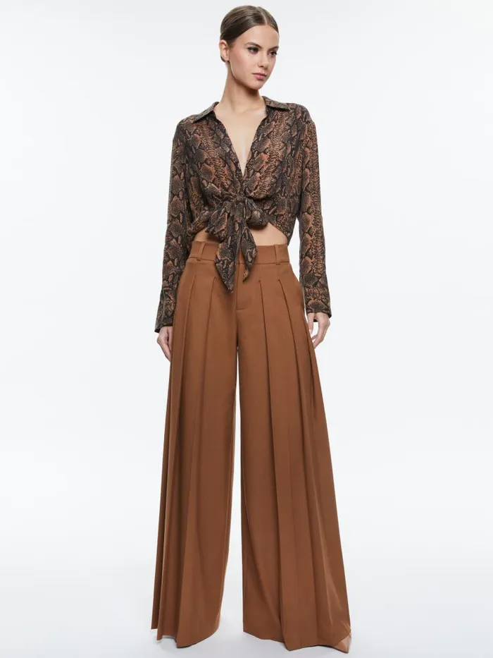 Alice Olivia HANNON TIE FRONT BLOUSE Camelblack Snake Women Tops