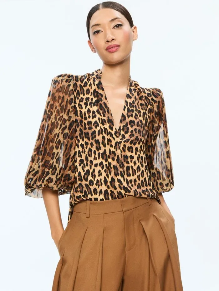 Alice Olivia ILAN BUTTON FRONT BLOUSE Spotted Leopard Dark Tan Women Tops
