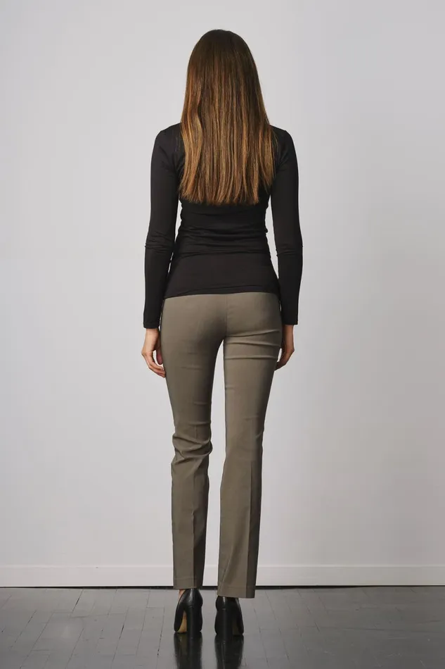 Avenue Montaigne BECCA Signature Olive Green Women Pants Avenue Montaigne BECCA Signature Olive Green Women Pants