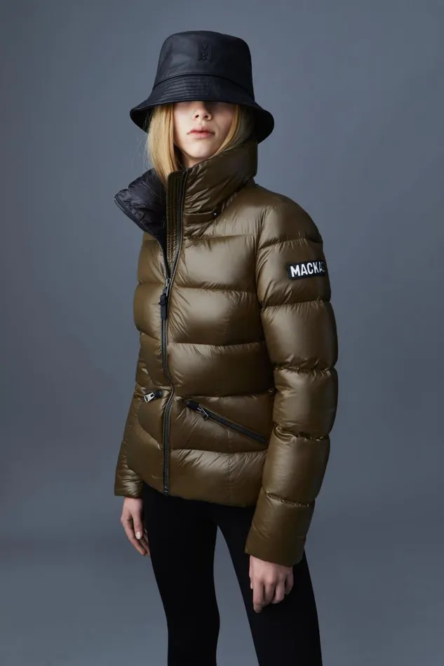 Downs and Jackets Women Mackage MADALYN Lustrous Light Down Jacket With Hood For Ladies White Downs and Jackets Women Mackage MADALYN Lustrous Light Down Jacket With Hood For Ladies White