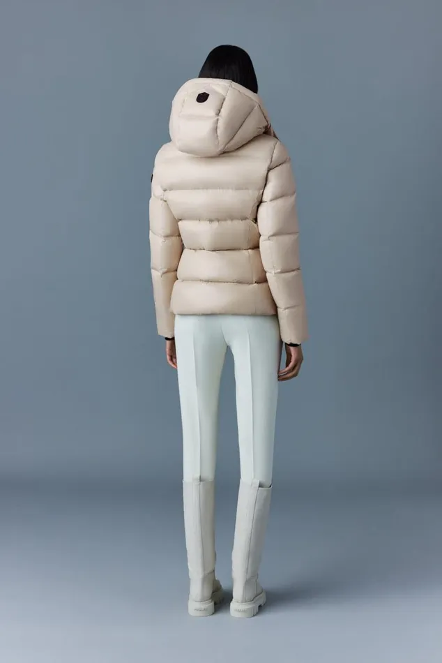 Downs and Jackets Women Mackage MADALYN Lustrous Light Down Jacket With Hood For Ladies White Downs and Jackets Women Mackage MADALYN Lustrous Light Down Jacket With Hood For Ladies White