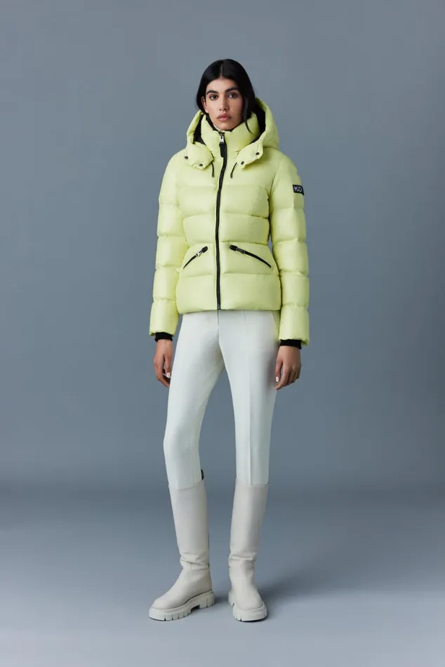 Downs and Jackets Women Mackage MADALYN Lustrous Light Down Jacket With Hood For Ladies White Downs and Jackets Women Mackage MADALYN Lustrous Light Down Jacket With Hood For Ladies White