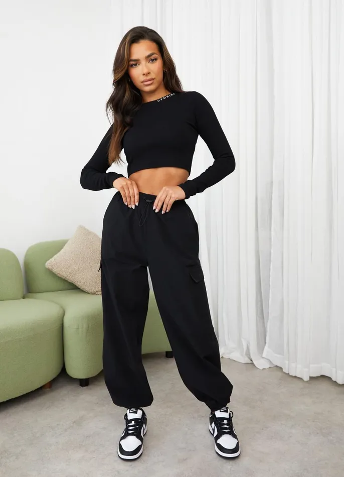 Gym King Joggers Women Utility Woven Cargo Pant 8211 Black