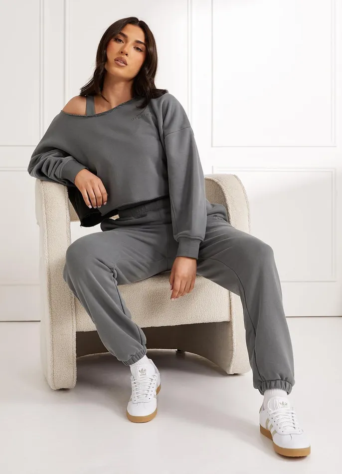 Gym King Sweatshirts and Hoodies Women Move Your Way Crop Sweatshirt 8211 Dark Sage