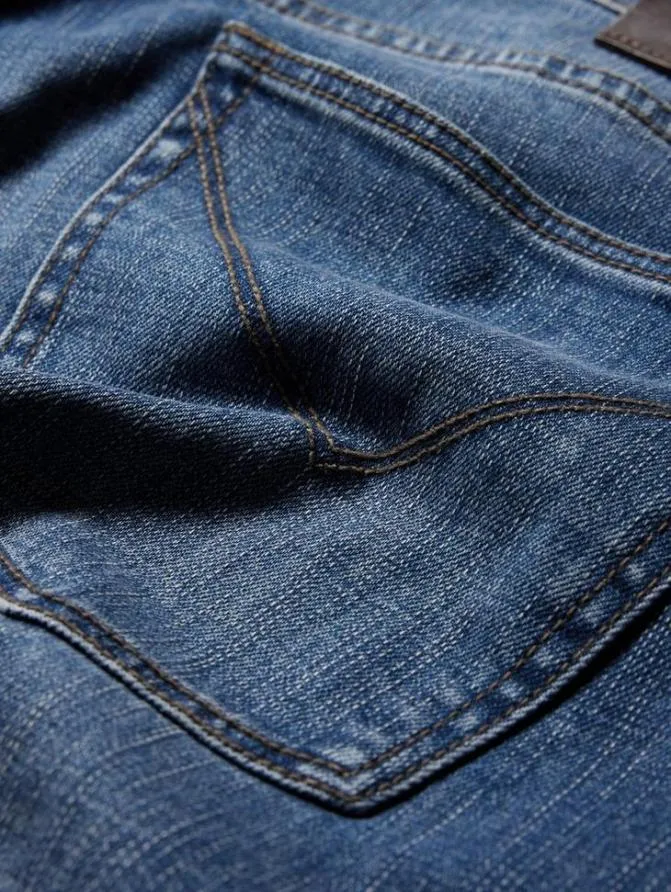 J702 8211 ISAIAH WASH Indigo Clothing John Varvatos Jeans