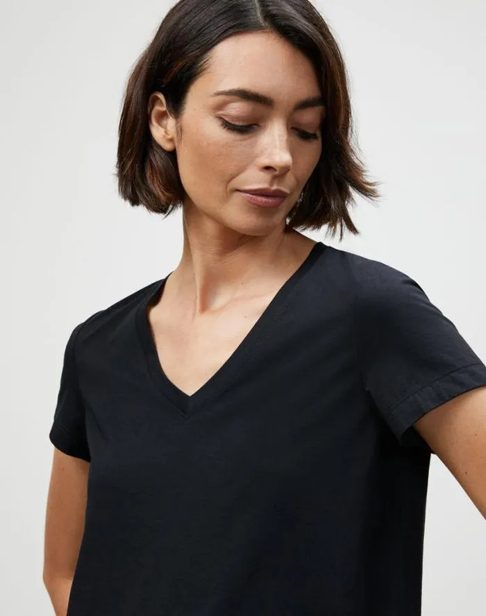 Lafayette 148 New York Cotton Jersey Modern VNeck Tee Black Ready To Wear Tops and Tees