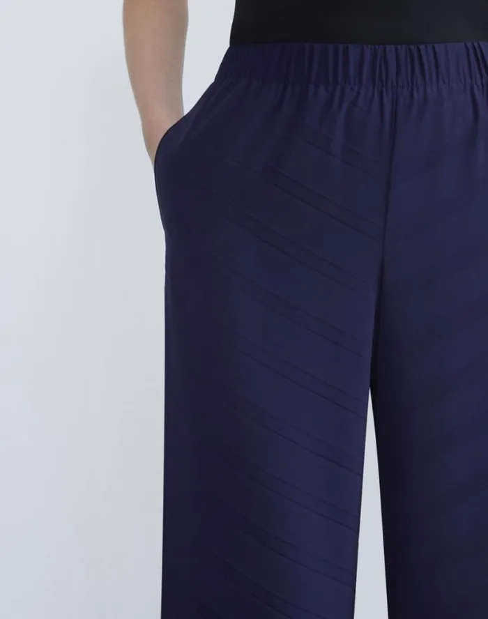 Lafayette 148 New York Sateen Diagonal Pleat Riverside Pant Midnight Blue Ready To Wear Pants and Shorts