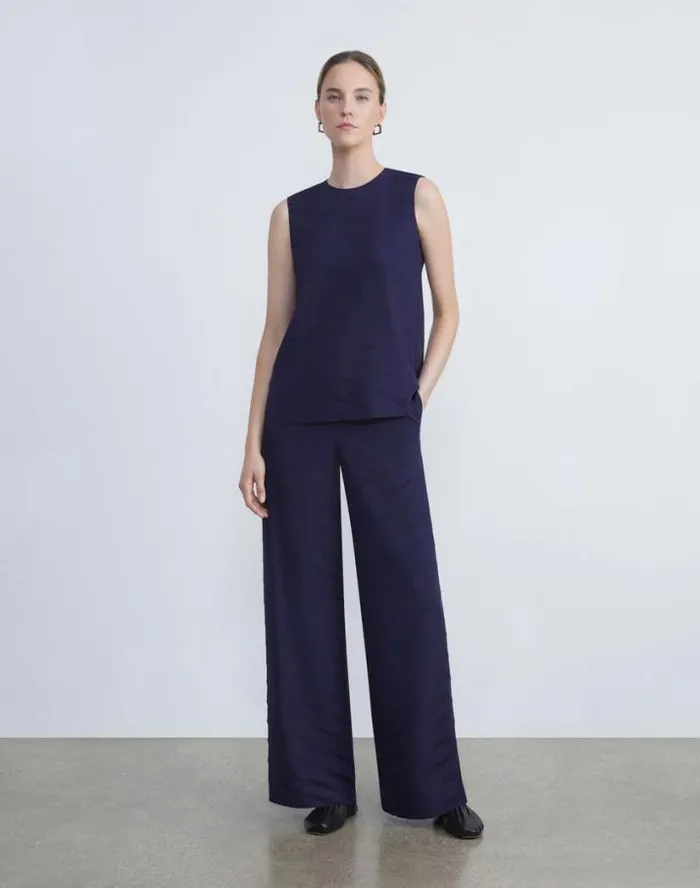 Lafayette 148 New York Sateen Diagonal Pleat Riverside Pant Midnight Blue Ready To Wear Pants and Shorts