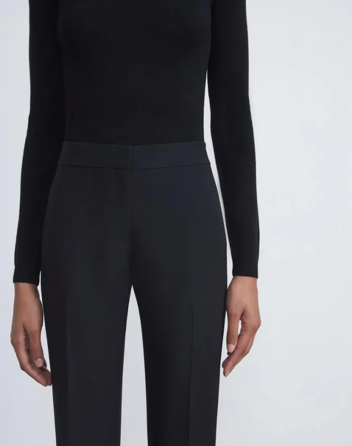 Lafayette 148 New York WoolSilk Crepe Barrow Pant Black Ready To Wear Pants and Shorts