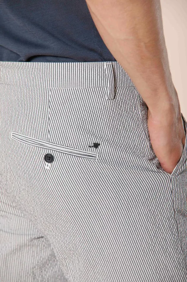 Man Osaka 1 Pinces Chino Pants In Seersucker With Stripe Carrot Fit Mason039s Pants