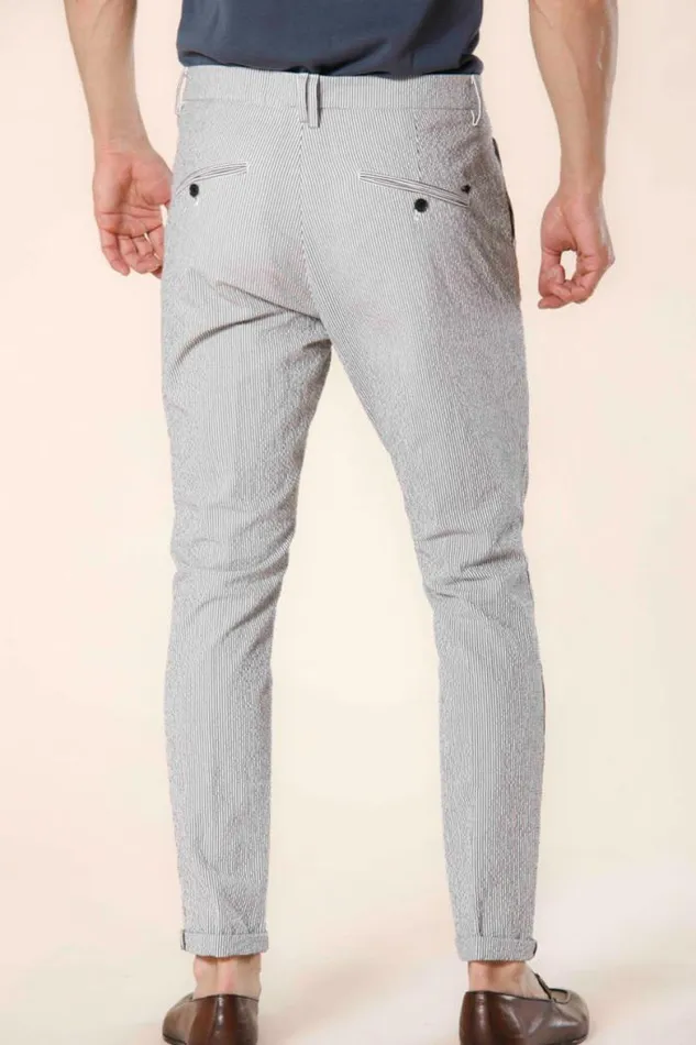 Man Osaka 1 Pinces Chino Pants In Seersucker With Stripe Carrot Fit Mason039s Pants