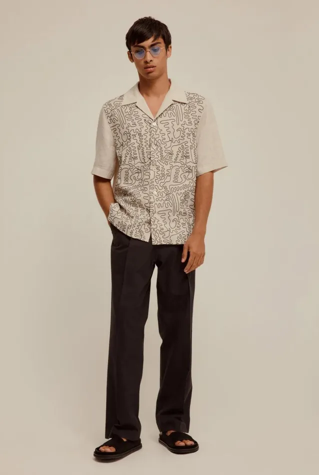 Man Venroy Shirts Embroidered Linen Relaxed Camp Collar Shirt