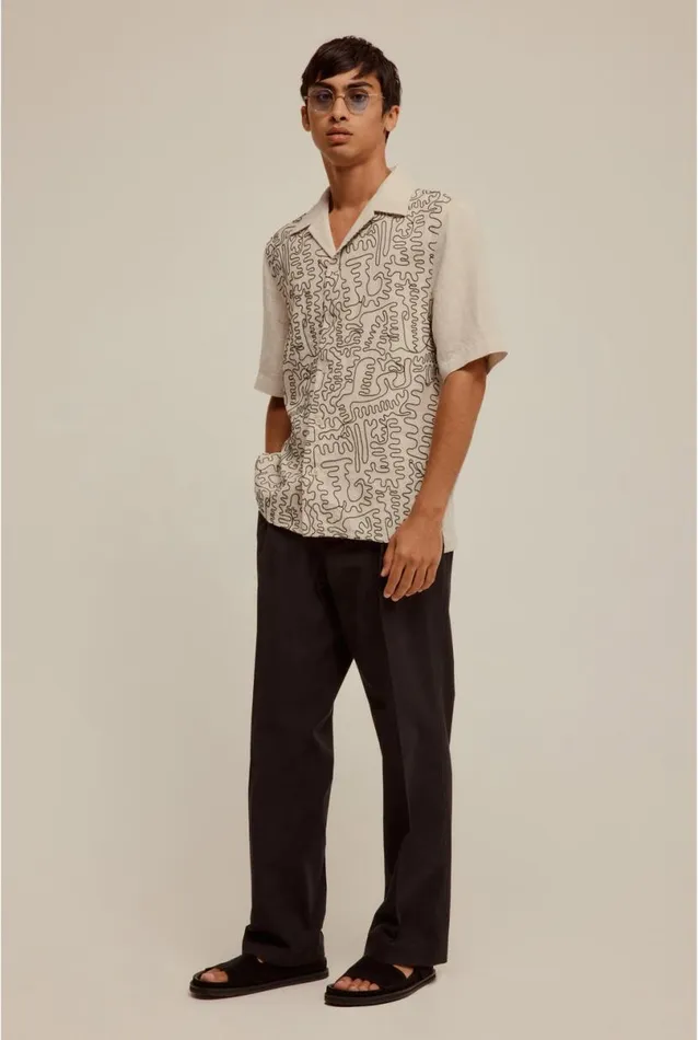 Man Venroy Shirts Embroidered Linen Relaxed Camp Collar Shirt