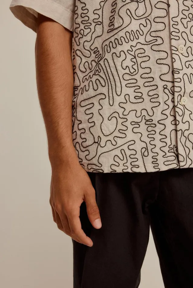 Man Venroy Shirts Embroidered Linen Relaxed Camp Collar Shirt