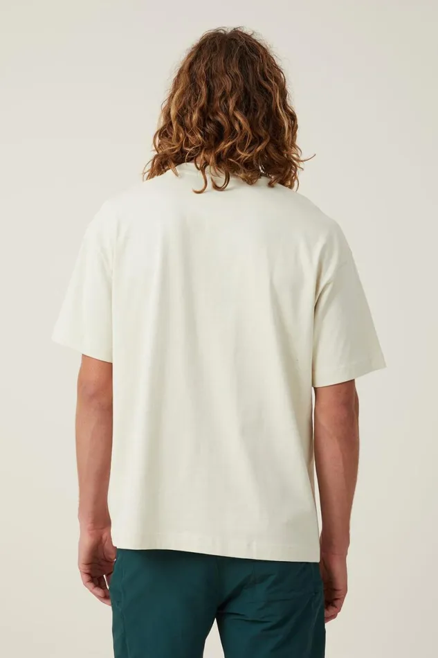Men Graphic TShirts Cotton On Box Fit Graphic TShirt Ecruwilderness Awaits
