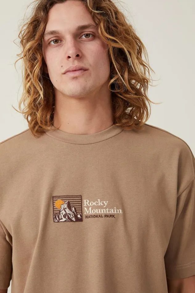 Men Graphic TShirts Cotton On Box Fit Graphic TShirt Tauperocky Mountains
