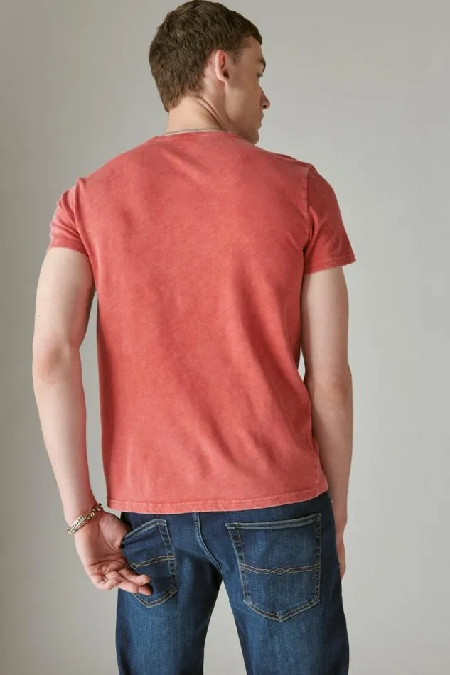 Men Lucky Brand Graphic Tees Corvette Logo Tee Pompeian Red