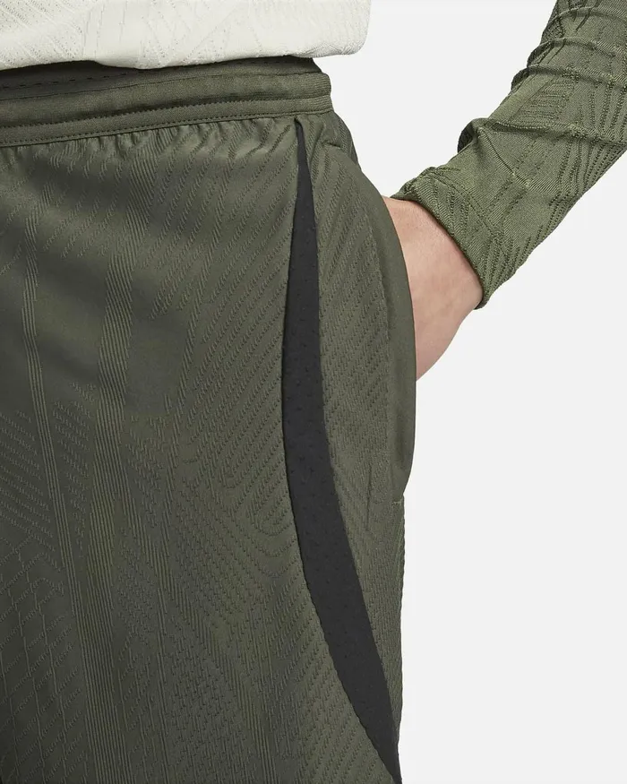 Men Nike Shorts FC Barcelona Strike Elite Sequoiablackwhite