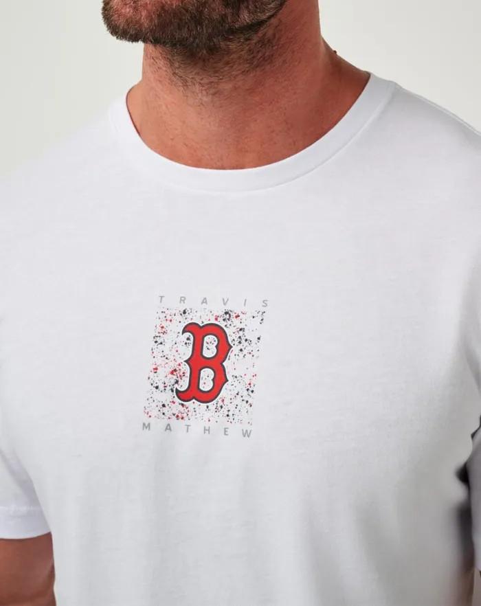 Men Tees TravisMathew BOSTON RED SOX IN THE DUGOUT TEE White Men Tees TravisMathew BOSTON RED SOX IN THE DUGOUT TEE White