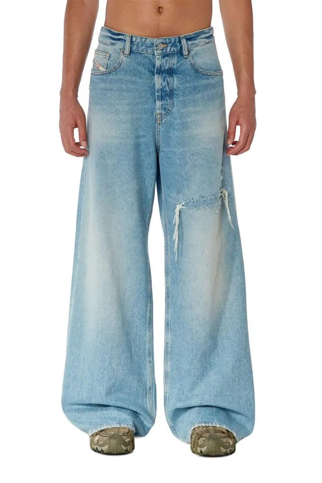MenWomen Diesel Jeans Relaxed Jeans DRise 09E25 Light Blue MenWomen Diesel Jeans Relaxed Jeans DRise 09E25 Light Blue