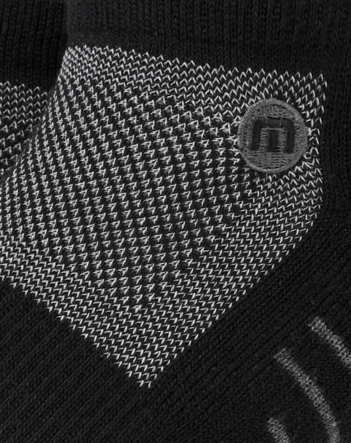 MenWomen Socks TravisMathew EIGHTEENER 20 ANKLE SOCK Blackgrey