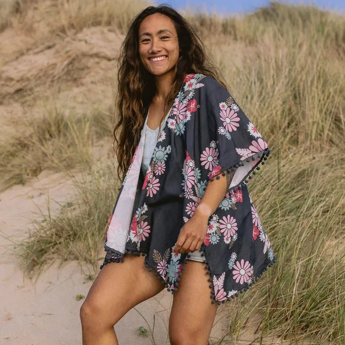 Passenger Clothing Brook Shawl Black Flower Burst Women Tops and TShirts