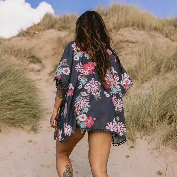 Passenger Clothing Brook Shawl Black Flower Burst Women Tops and TShirts
