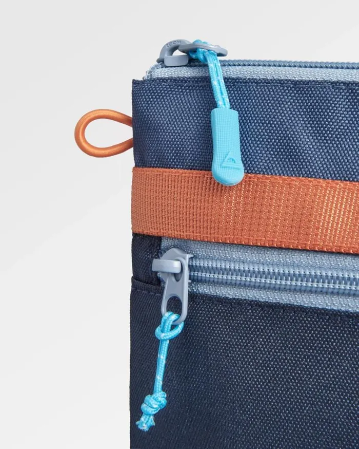 Passenger Clothing Essentials Recycled Pouch Dark Denim Deep Navy WomenMen Backpacks and Bags