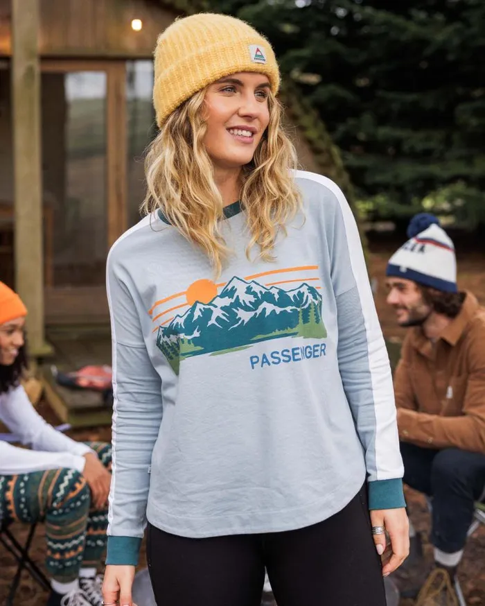 Passenger Clothing Hilltop Organic Cotton LS TShirt Blue Fog Women Tops and TShirts