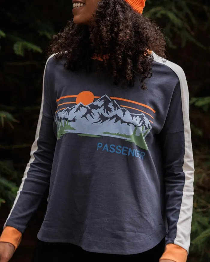 Passenger Clothing Hilltop Organic Cotton LS TShirt Charcoal Women Tops and TShirts