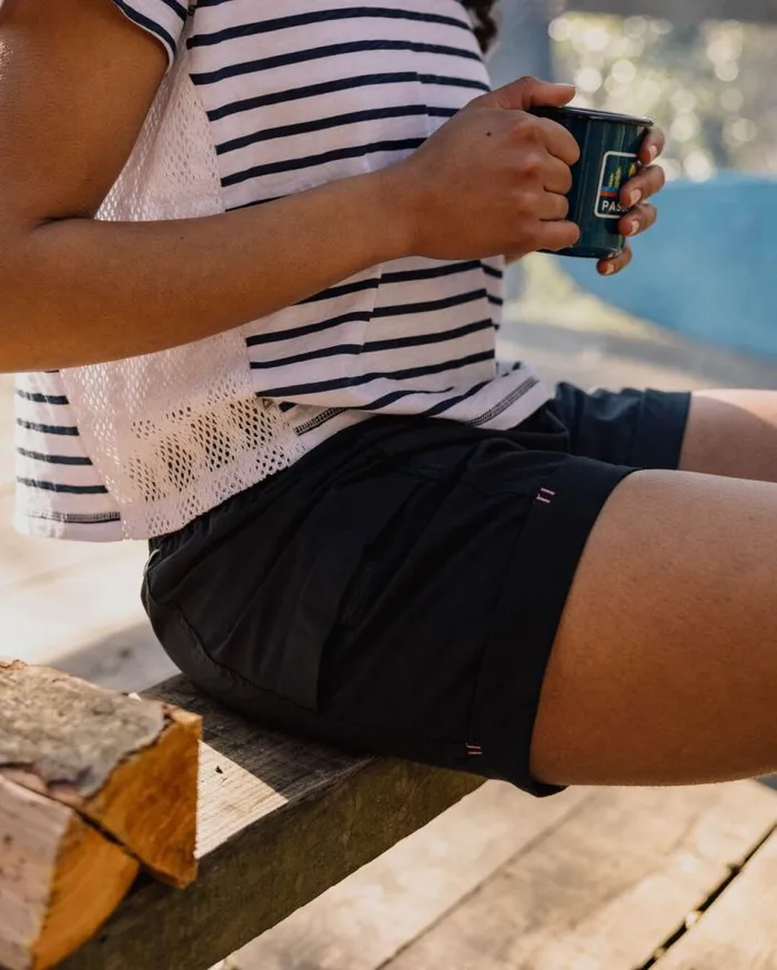 Passenger Clothing Laura Fixed Waist Short True Black Women Activewear