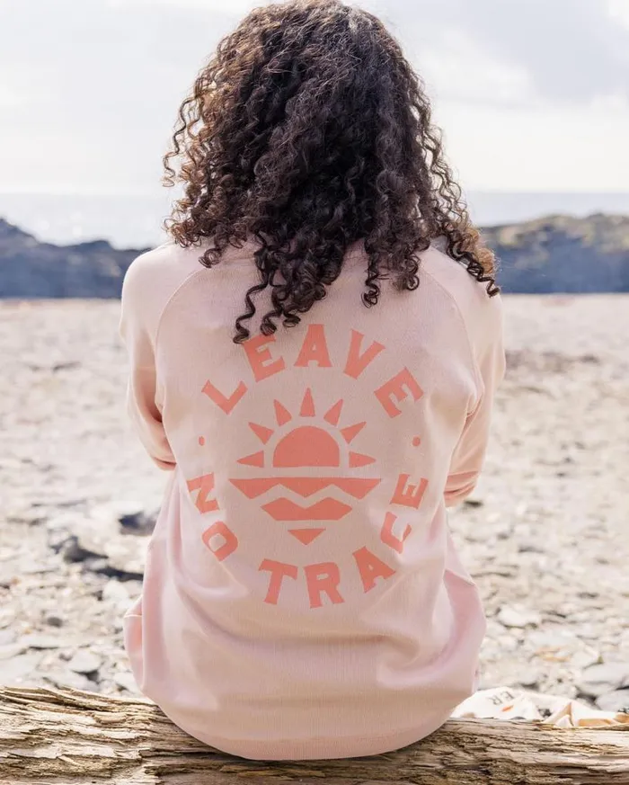 Passenger Clothing Mystic Recycled Cotton Sweatshirt Peach Whip Women Hoodies and Sweatshirts Passenger Clothing Mystic Recycled Cotton Sweatshirt Peach Whip Women Hoodies and Sweatshirts