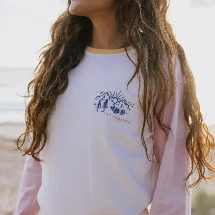 Passenger Clothing Riser Recycled Cotton LS TShirt Birch Women Tops and TShirts
