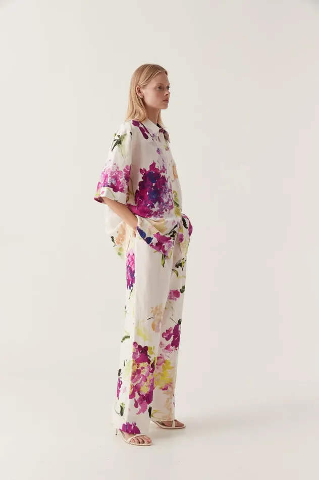 Portray Relaxed Pant Wild Hydrangea Women Aje Pants