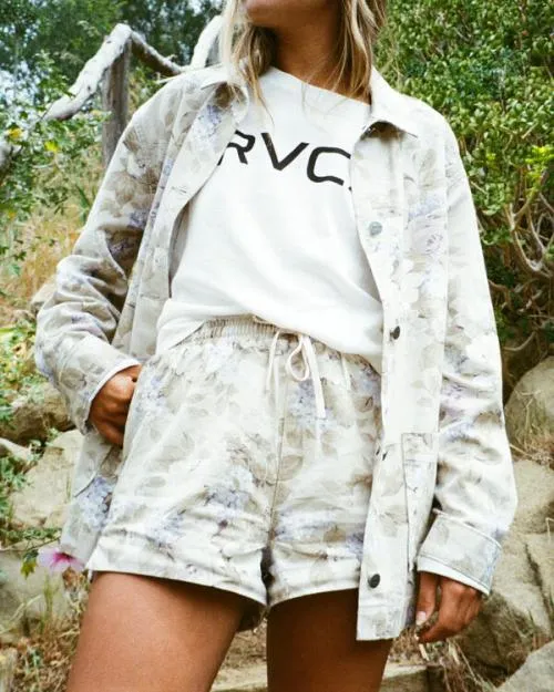 Rvca Camp Sawyer Elastic Waist Shorts Oatmeal Women Shorts and Skirts