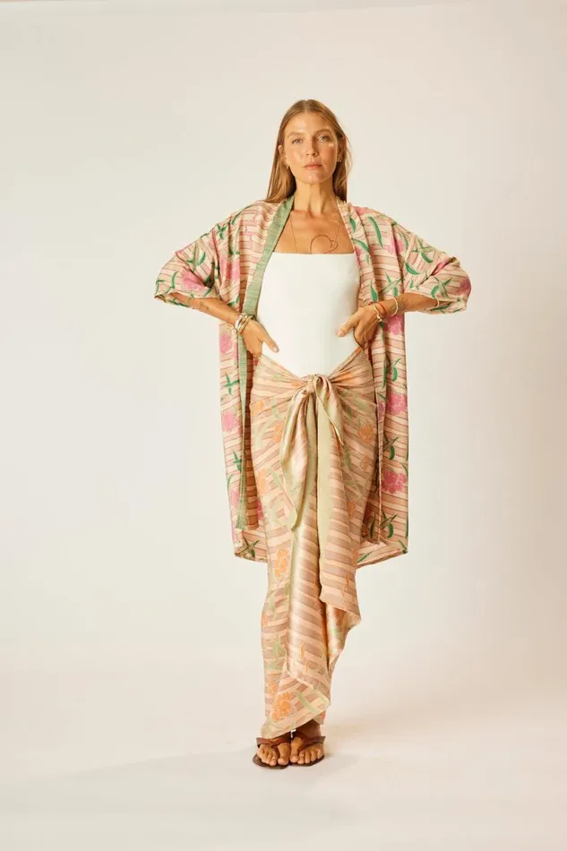 Tops Shop Natalie Martin LENNON KIMONO Chamomile Rose