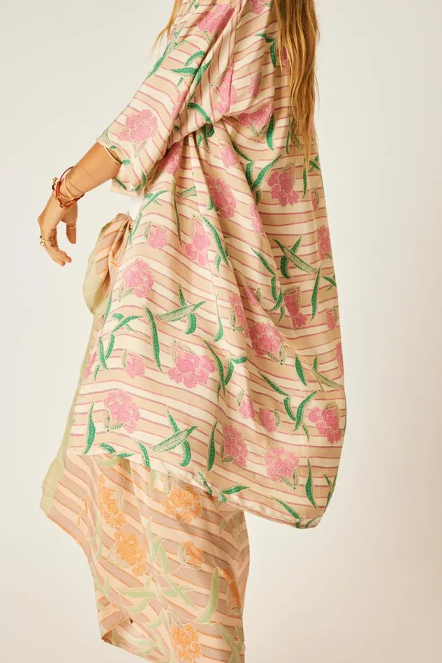 Tops Shop Natalie Martin LENNON KIMONO Chamomile Rose