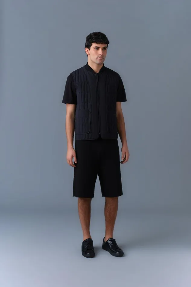 Vests Men Mackage LEVI Light Down Vertical Quilted Vest Black Vests Men Mackage LEVI Light Down Vertical Quilted Vest Black