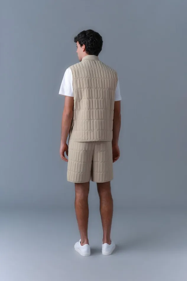 Vests Men Mackage LEVI Light Down Vertical Quilted Vest Black Vests Men Mackage LEVI Light Down Vertical Quilted Vest Black