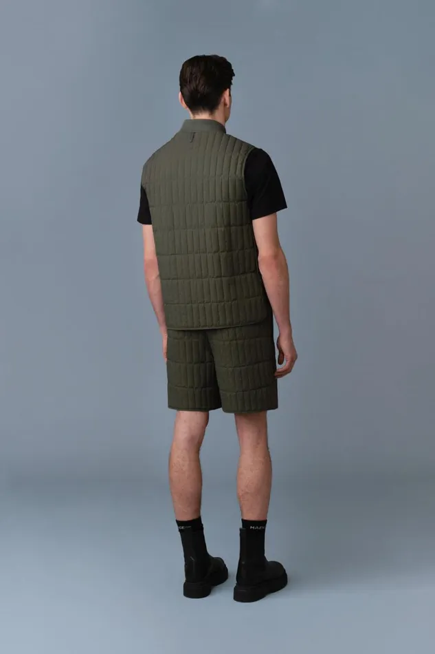 Vests Men Mackage LEVI Light Down Vertical Quilted Vest Black Vests Men Mackage LEVI Light Down Vertical Quilted Vest Black