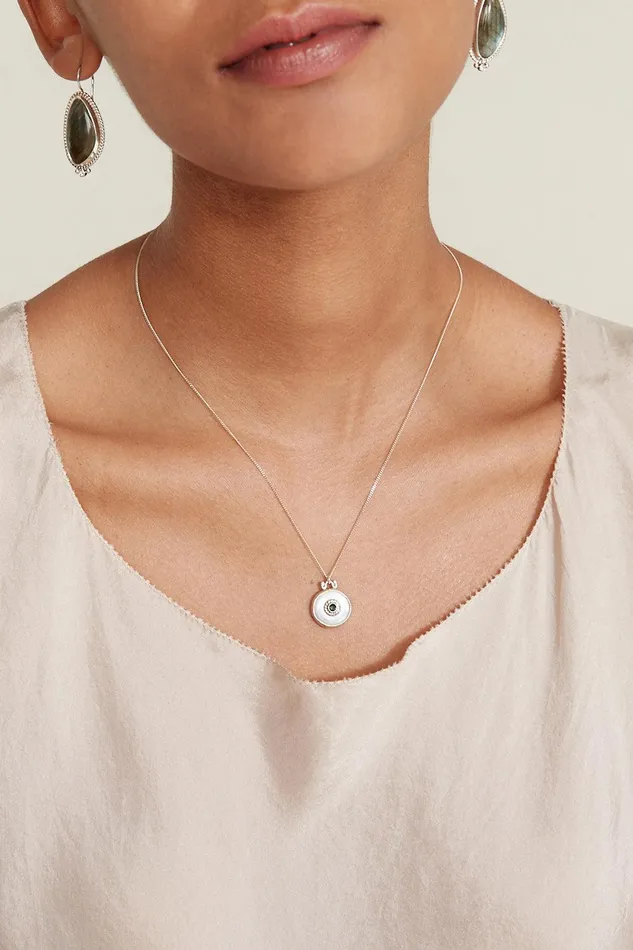 Victoria Necklace White Pearl Women Chan Luu Necklaces