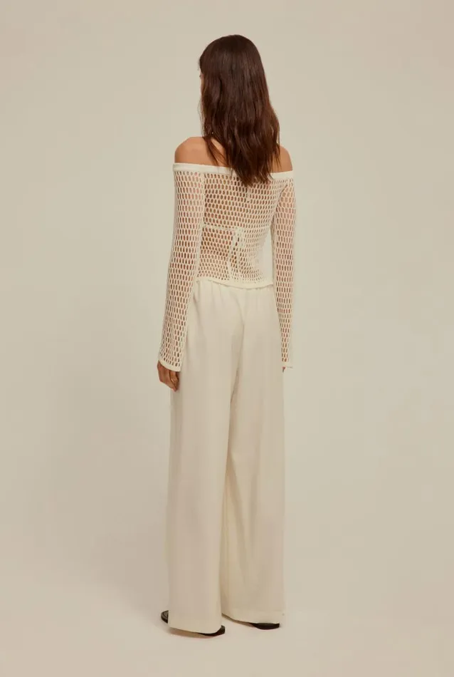 Woman Venroy Knitwear Crochet Off Shoulder Top