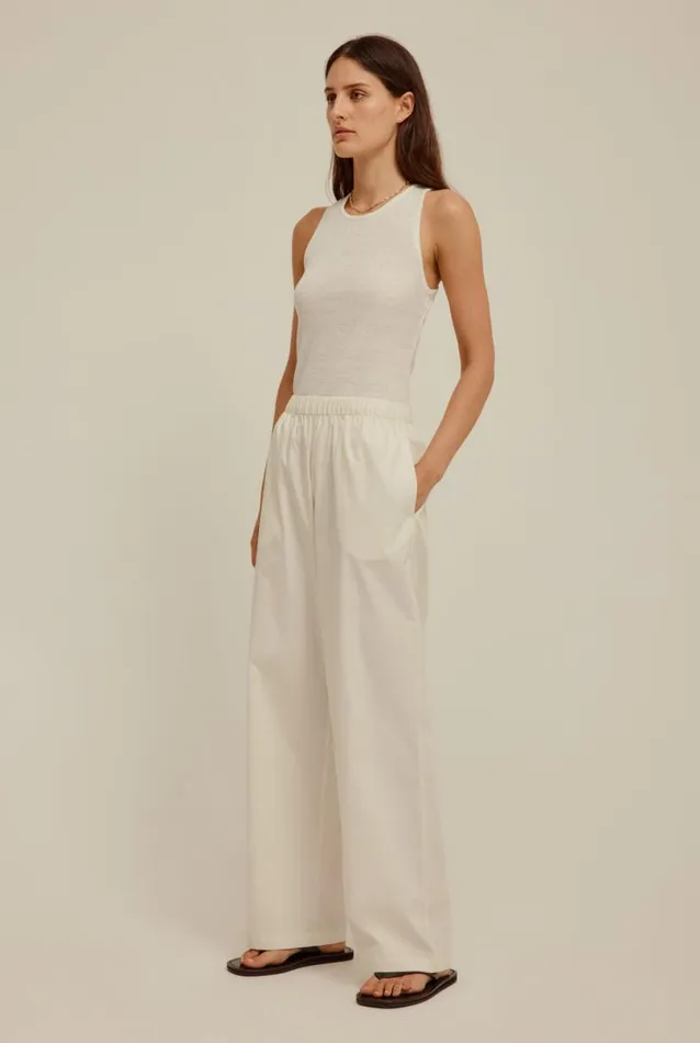 Woman Venroy Knitwear Linen Knitted Cross Back Top