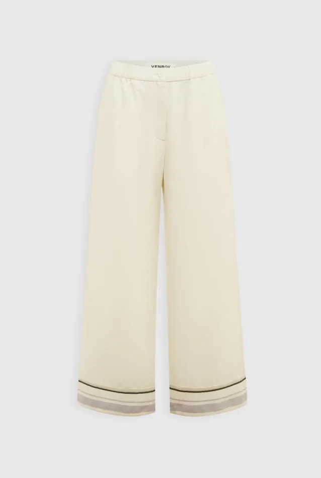 Woman Venroy Pants Relaxed Border Pant