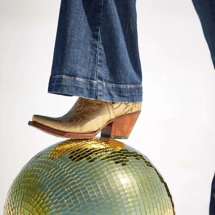 Women Booties Ariat Dixon Bootie Royalty Shine Women Booties Ariat Dixon Bootie Royalty Shine