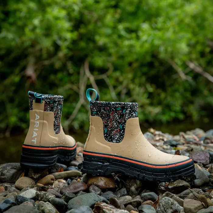 Women Booties Ariat Kelmarsh Shortie Rubber Boot Tanbutterfly Women Booties Ariat Kelmarsh Shortie Rubber Boot Tanbutterfly