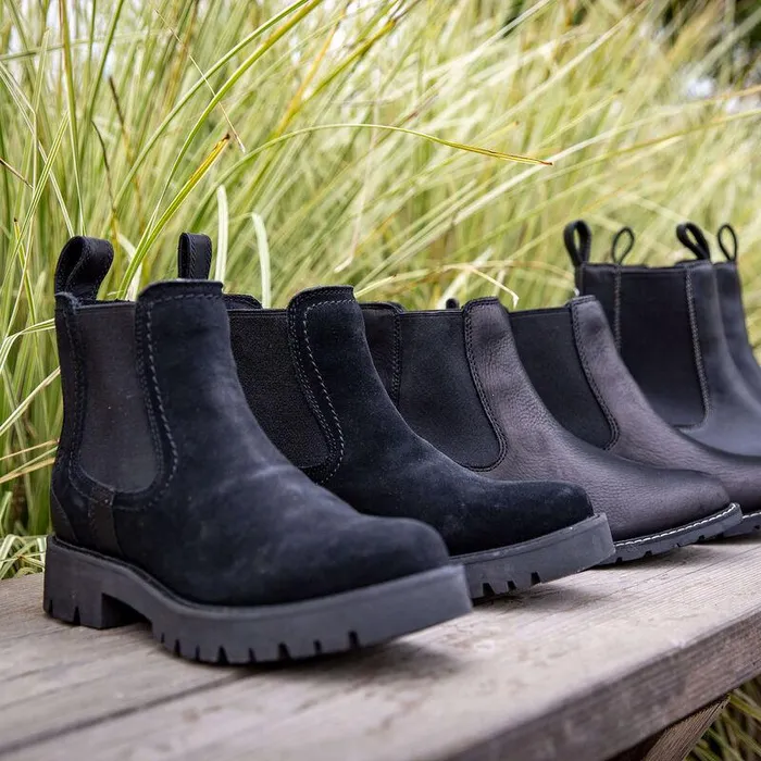 Women Booties Ariat Wexford Lug Waterproof Chelsea Boot Black