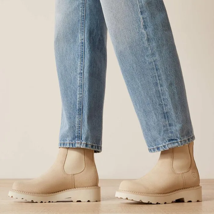 Women Denim Ariat Ultra High Rise Tomboy Straight Leg Jeans Concord Women Denim Ariat Ultra High Rise Tomboy Straight Leg Jeans Concord